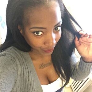 Meet your Posher, Latasha